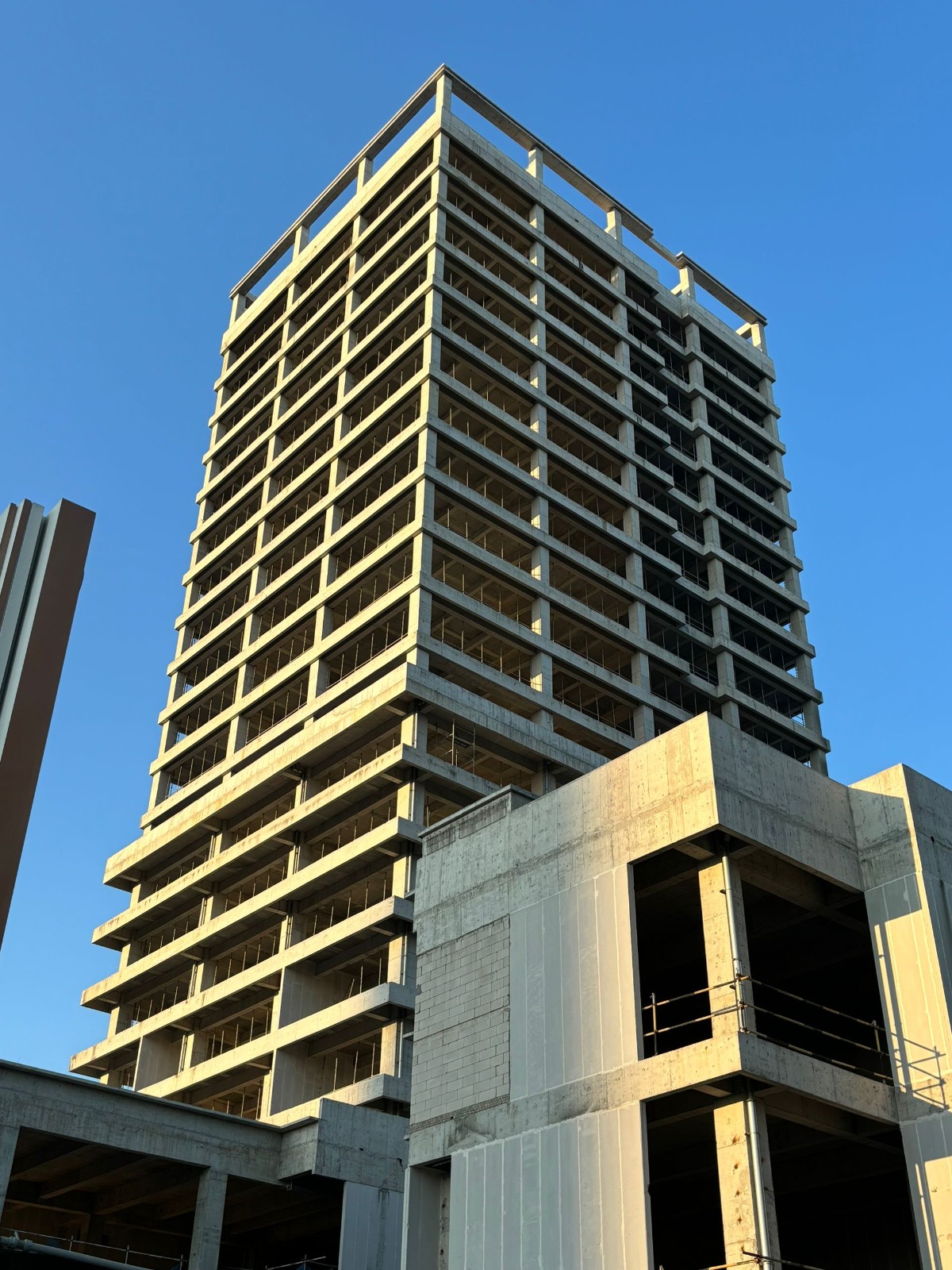 如何优化建筑装饰装修工程项目成本控制金额调整变更